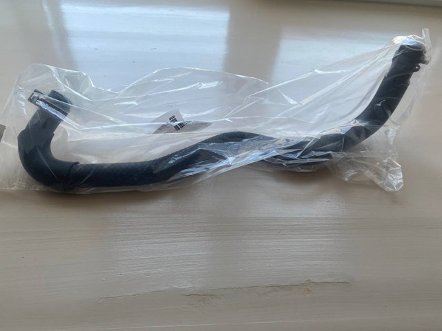 Mangueira (cano derivado) do sistema de esfriamento L33E1554YC Mazda