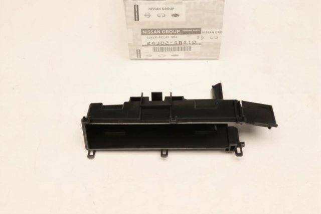 Compre 243824BA1D Renault (RVI) Tampa de unidade de dispositivos de segurança