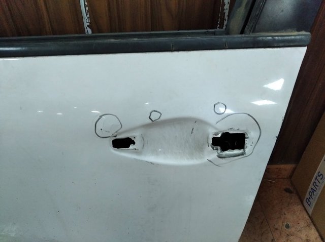 Compre 9807820780 Peugeot/Citroen Porta dianteira esquerda