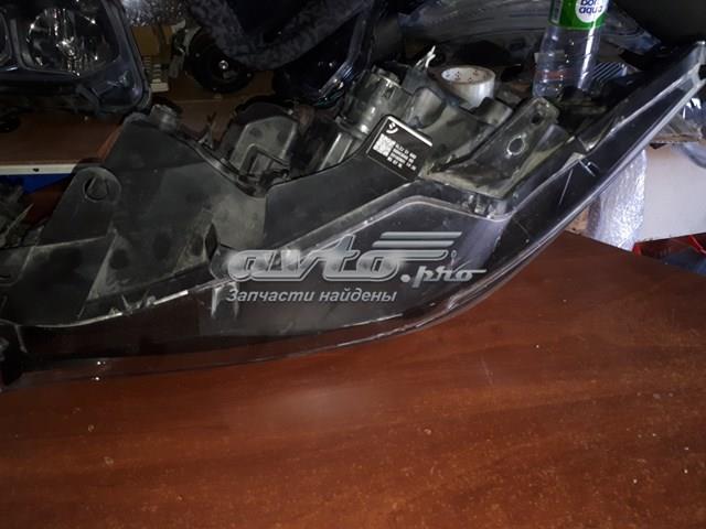 Luz esquerda KL2J51041C Mazda