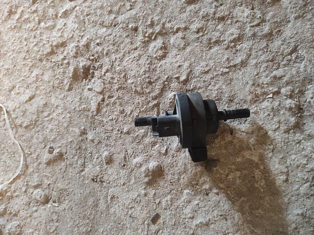 Válvula de adsorvedor dos vapores de combustível Renault (RVI) 2580119A preço, a partir de 37,46 USD
