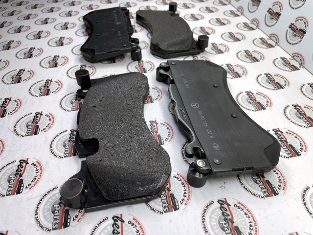 Sapatas do freio dianteiras de disco Mercedes A0004201505 preço, a partir de 86,29 USD