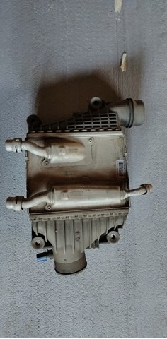 Compre GX736K775AE Land Rover 