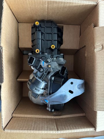 Radiador do sistema EGR de recirculação dos gases de escape 9827225180 Peugeot/Citroen