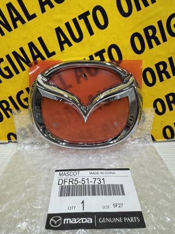 Emblema de tampa de porta-malas (emblema de firma) para Mazda CX-30  DM