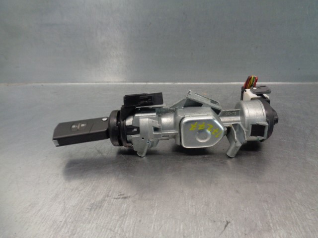 Fecho de ignição 3M513F880AD Mazda
