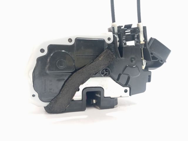805006FP0A Nissan/Infiniti Fecho da porta dianteira direita