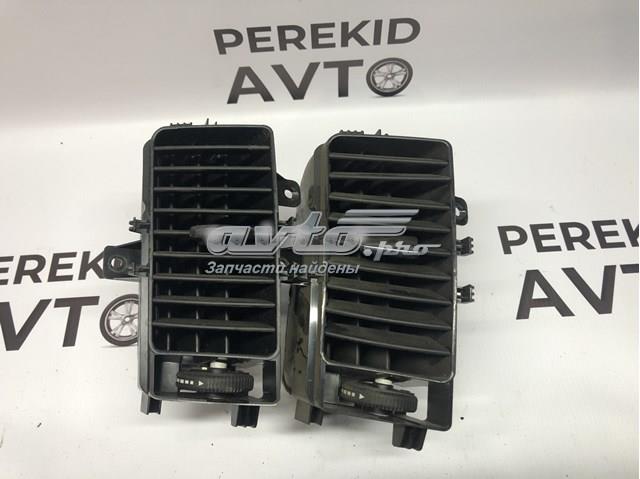 Grelha esquerda de ventilação de salão no "painel de instrumentos" A9068300054 Mercedes