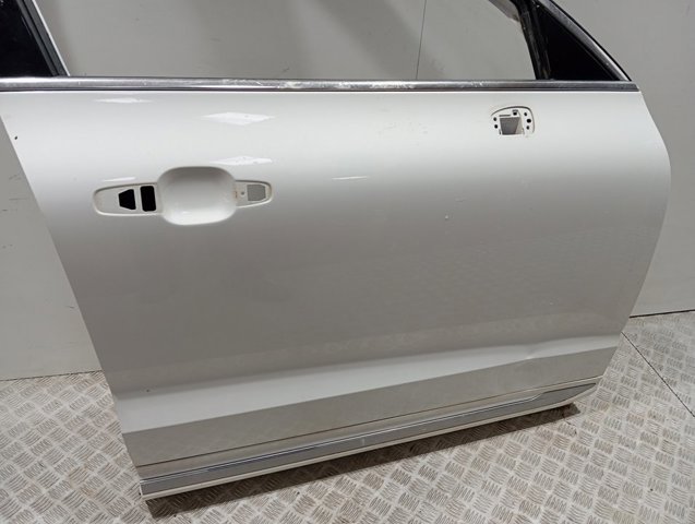 Compre 32345931 Volvo Porta dianteira direita