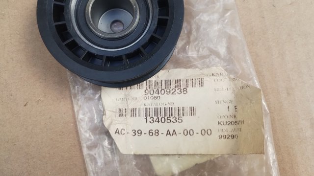 Rolo parasita da correia de transmissão 90409238 General Motors