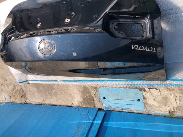 Compre 6440102A31 Toyota Tampa de porta-malas