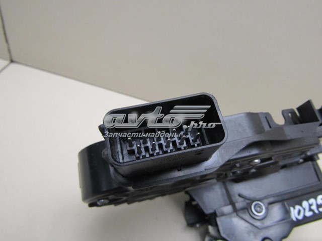 Fecho da porta dianteira esquerda 6M2AR21813CC Ford