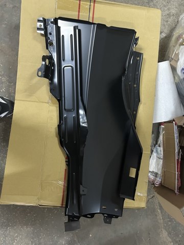Pára-lama dianteiro direito Iveco 5802382340 preço, a partir de 141,10 USD