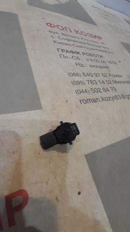 B0J867UC151 Mazda Sensor de sinalização de estacionamento (sensor de estacionamento) dianteiro/traseiro central