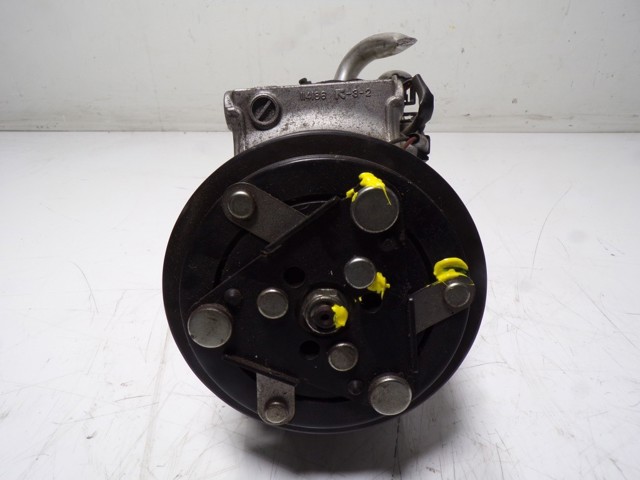 Compressor de aparelho de ar condicionado 926002410R Renault (RVI)