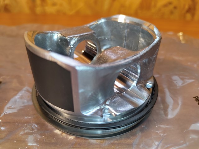 Pistão do kit para 1 cilindro, 2ª reparação ( + 0,50) 0100501 Mahle Original