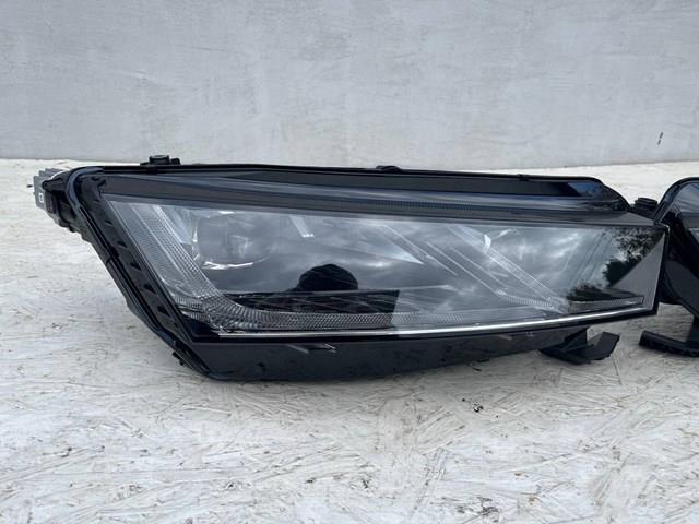 Luz direita 5E4941016B VAG