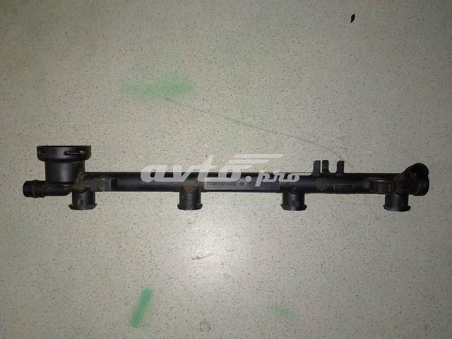 7700112777 Nissan/Infiniti Distribuidor de combustível (rampa)
