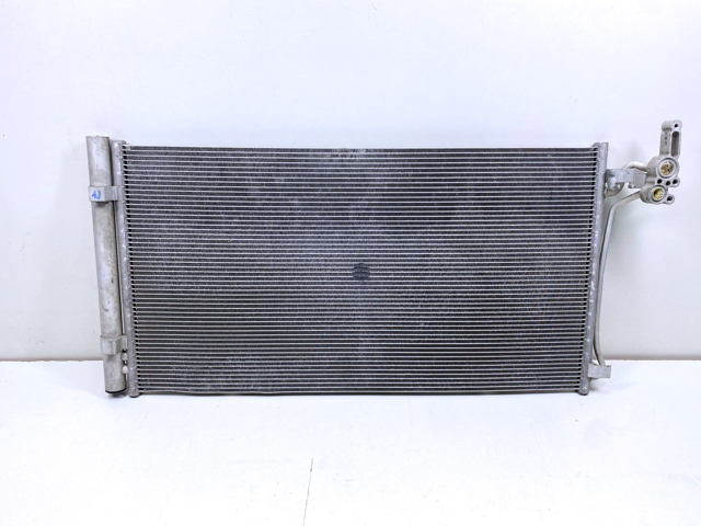 Compre K8D219710AB Land Rover Radiador de aparelho de ar condicionado
