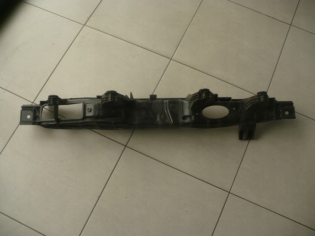 Suporte superior do radiador (painel de montagem de fixação das luzes) 52087119 Fiat/Alfa/Lancia