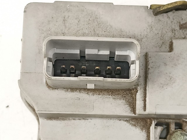 Fecho da porta dianteira direita 9136L2 Peugeot/Citroen