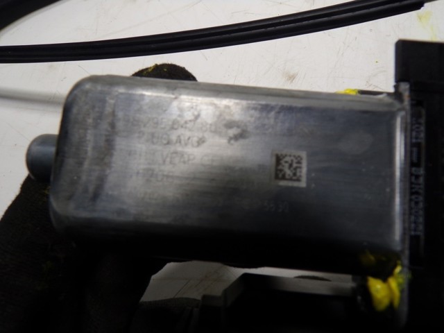 Compre Mecanismo de acionamento de vidro da porta dianteira esquerda Opel GRANDLAND 10
