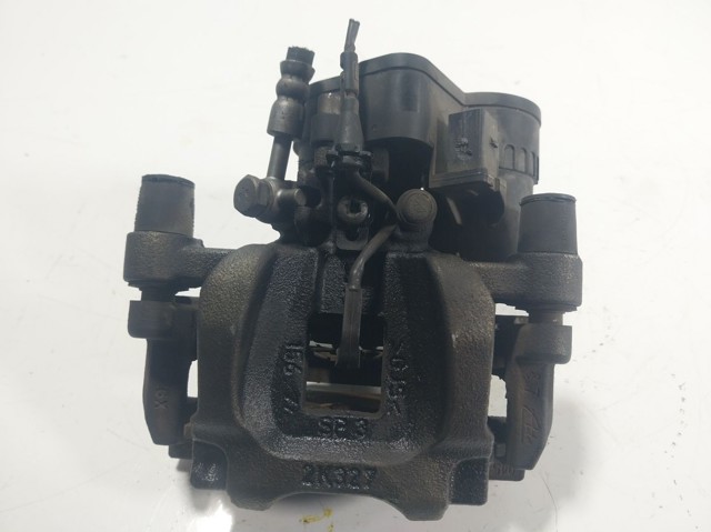 Suporte do freio traseiro direito Land Rover LR061380