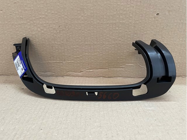 Compre 31353396 Volvo Suporte da ponteira de escape