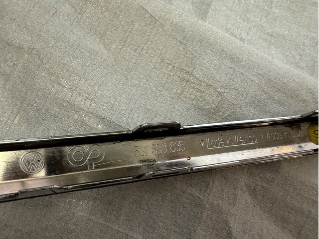Compre 5618538352ZZ VAG Moldura do pára-choque traseiro