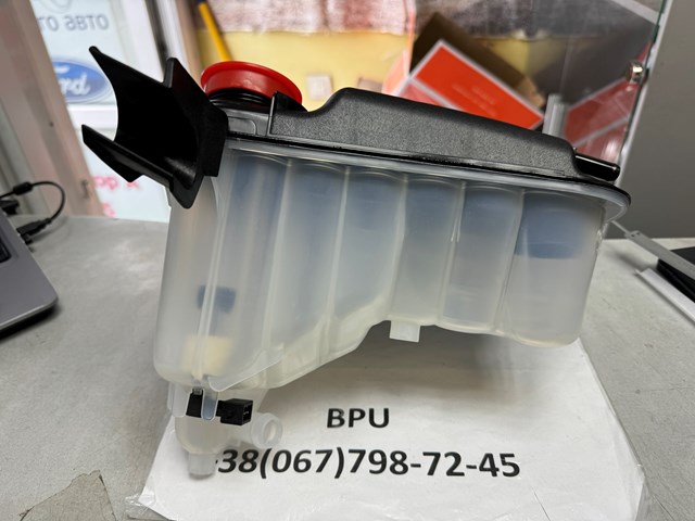  Jaguar C2D36671