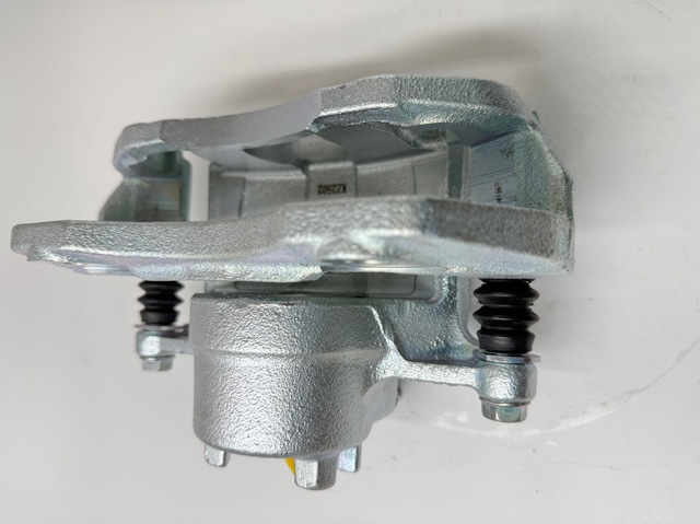 Q0960113 Q-fix Suporte do freio dianteiro esquerdo