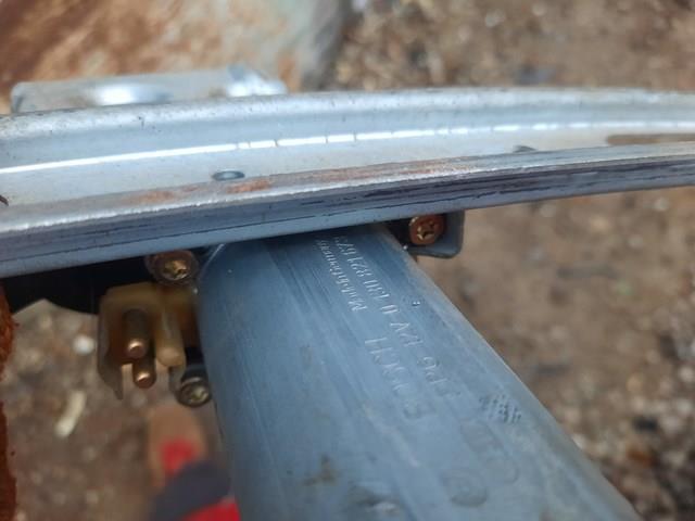 Compre 0130821673 Mercedes Mecanismo de acionamento de vidro da porta dianteira esquerda