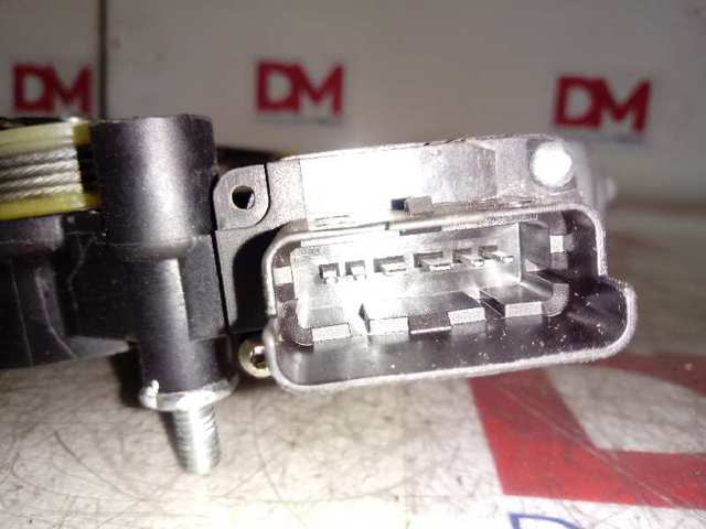 Compre 1368921080 Peugeot/Citroen Mecanismo de acionamento de vidro da porta dianteira direita