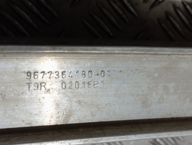 Compre 9677364180 Peugeot/Citroen Reforçador do pára-choque dianteiro