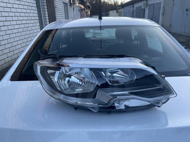 Compre 9817296980 Peugeot/Citroen Luz direita