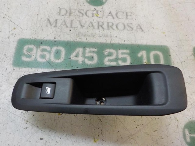 Unidade de botões traseira direita de controlo de elevador de vidro Peugeot/Citroen 96762292ZD preço, a partir de 25,36 USD