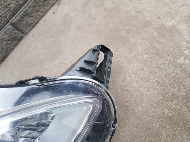 9677810280 Peugeot/Citroen Luz direita