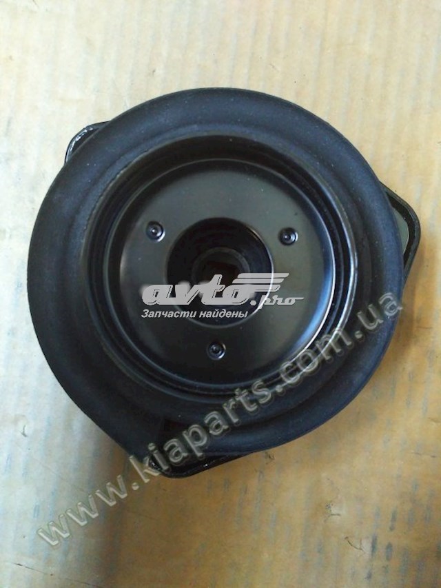 Suporte de amortecedor traseiro 5531022000 Hyundai/Kia
