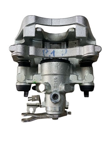 Suporte do freio traseiro direito Iveco 42576914