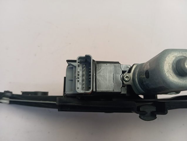 Compre Mecanismo de acionamento de vidro da porta dianteira direita Peugeot 2008 2