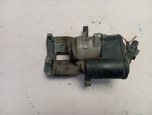  VAG 32332267K