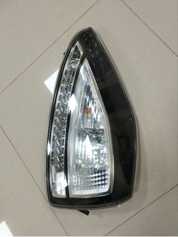 Lanterna traseira direita para Mazda 5 II CR