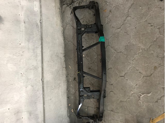 Suporte do radiador montado (painel de montagem de fixação das luzes) Land Rover LR099687 preço, a partir de  USD