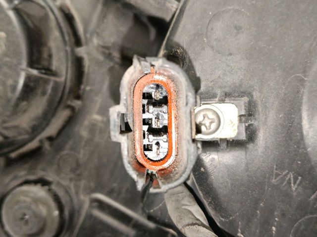 Luz esquerda para SsangYong Rodius  