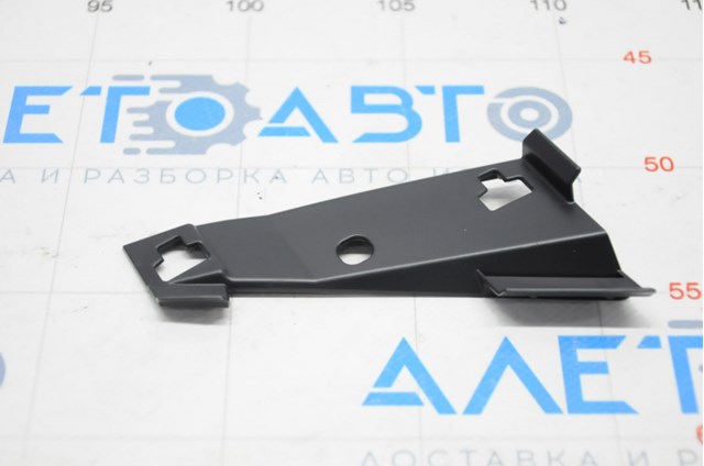 Placa sobreposta direita de grelha do radiador KB8A50101A Mazda