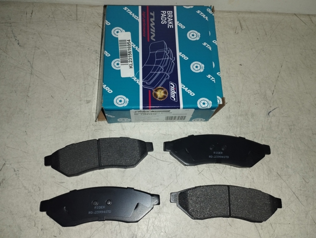 Sapatas do freio traseiras de disco RD23994STD Rider