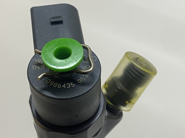Injetor de injeção de combustível Bosch 0445110181