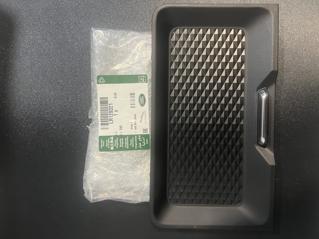 Placa sobreposta decorativa de consola central LR129321 Land Rover