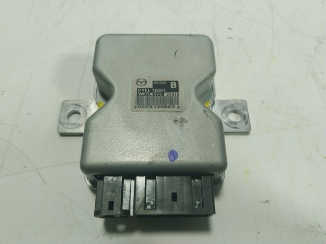 Módulo de direção (Centralina eletrônica) da bomba de combustível Mazda PYFL18561