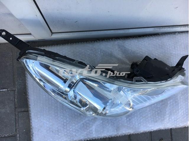Luz direita 84001AJ100 Subaru